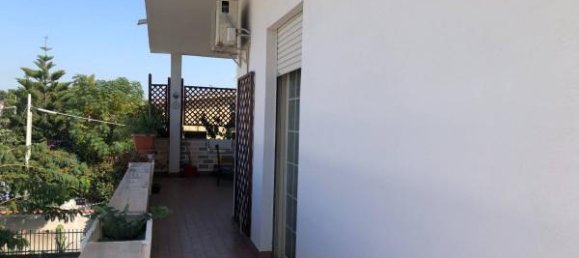 Вилла с 4 комнатами в Фьюмичино, Италия № 128629 11