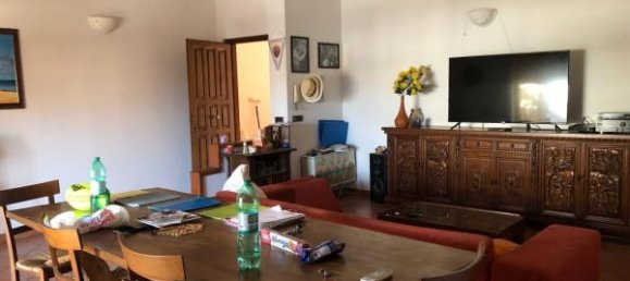 Вилла с 4 комнатами в Фьюмичино, Италия № 128629 6