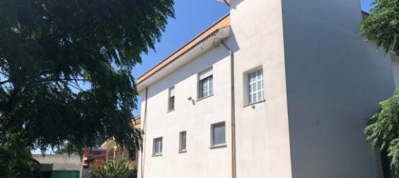 Вилла с 4 комнатами в Фьюмичино, Италия № 128629 3