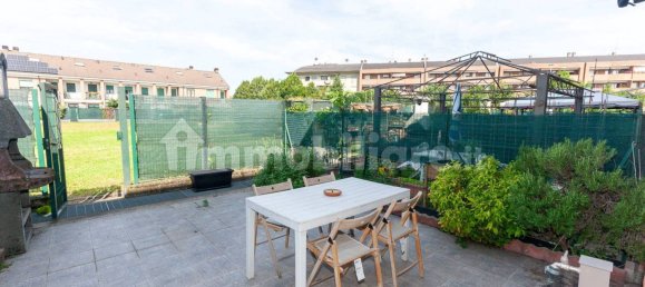 Casa de 2 dormitorios en Bollate, Italy No. 338806 2