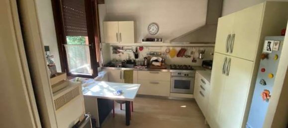 5 bedrooms Villa in Castelnuovo Rangone, Italy No. 370217 6