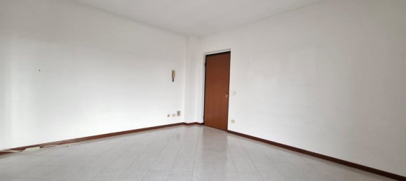 Apartamento de 4 divisões em Casale Monferrato, Italy N.º 56138 14