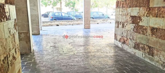 Квартира с 3 комнатами в Фоджа, Италия № 229934 3