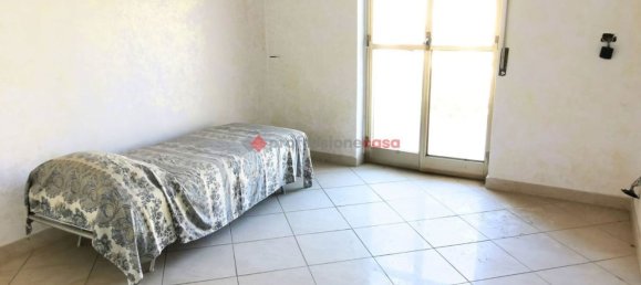 Квартира с 3 комнатами в Фоджа, Италия № 229934 13