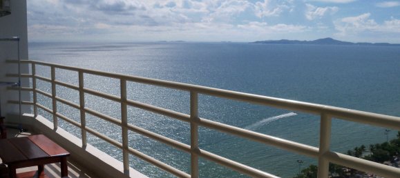 1 bedroom Condo in Pattaya, Thailand No. 3928 4