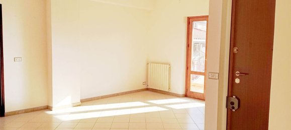4-Zimmer Wohnung in Aci Sant'Antonio, Italy, Nr. 40531 2