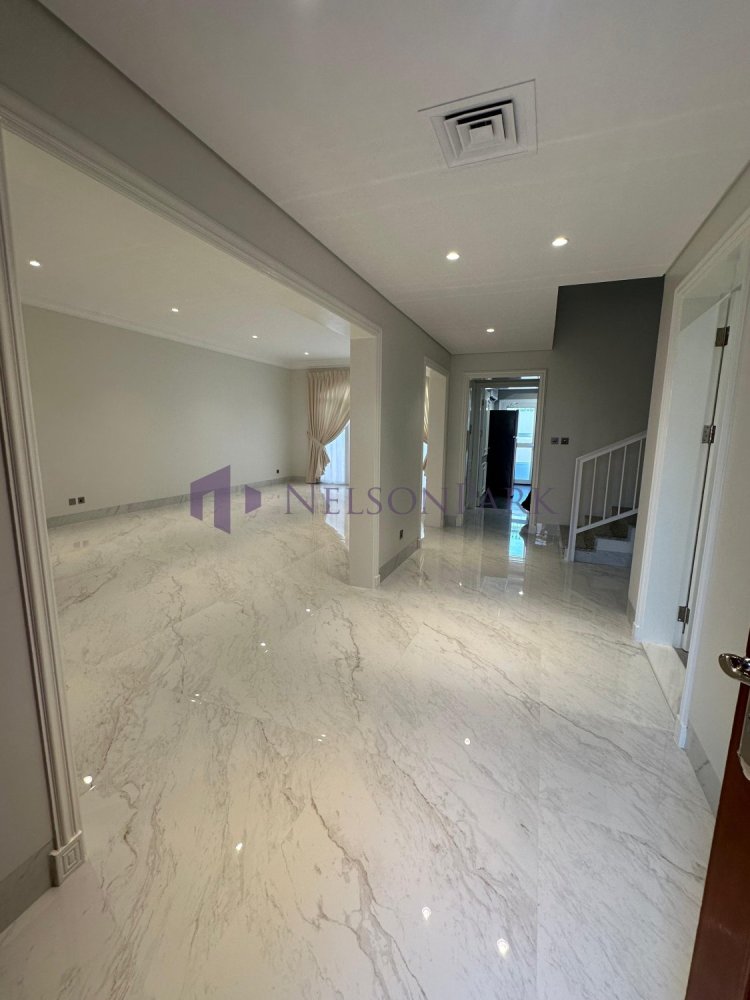 3 bedrooms Villa in Doha, Qatar No. 2055