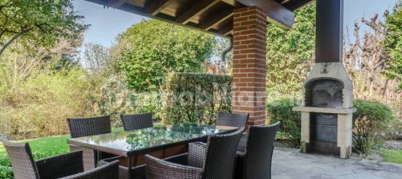 3 Schlafzimmer Villa in Cadrezzate con Osmate, Italy, Nr. 63609 12