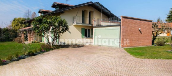 3 Schlafzimmer Villa in Cadrezzate con Osmate, Italy, Nr. 63609 32