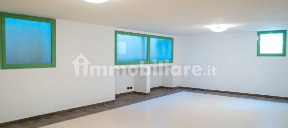 3 Schlafzimmer Villa in Cadrezzate con Osmate, Italy, Nr. 63609 26