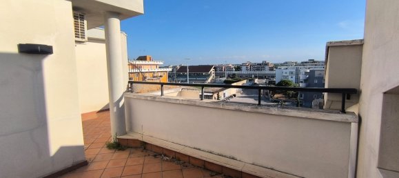 2 chambres Penthouse à Trani, Italy No. 381332 4