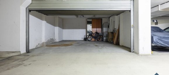 Garage à Salzburg, Austria No. 47756 4