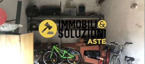 3-salle Appartement à Bergamo, Italy No. 6058 10