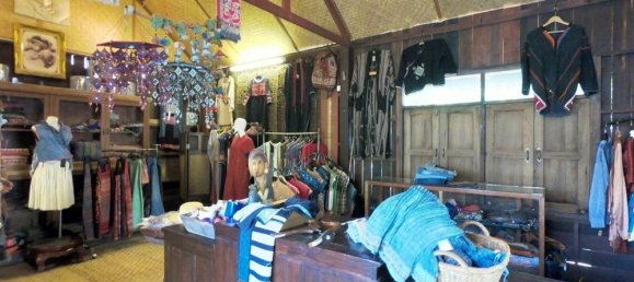 5 bedrooms House in Chiang Mai, Thailand No. 5211 12