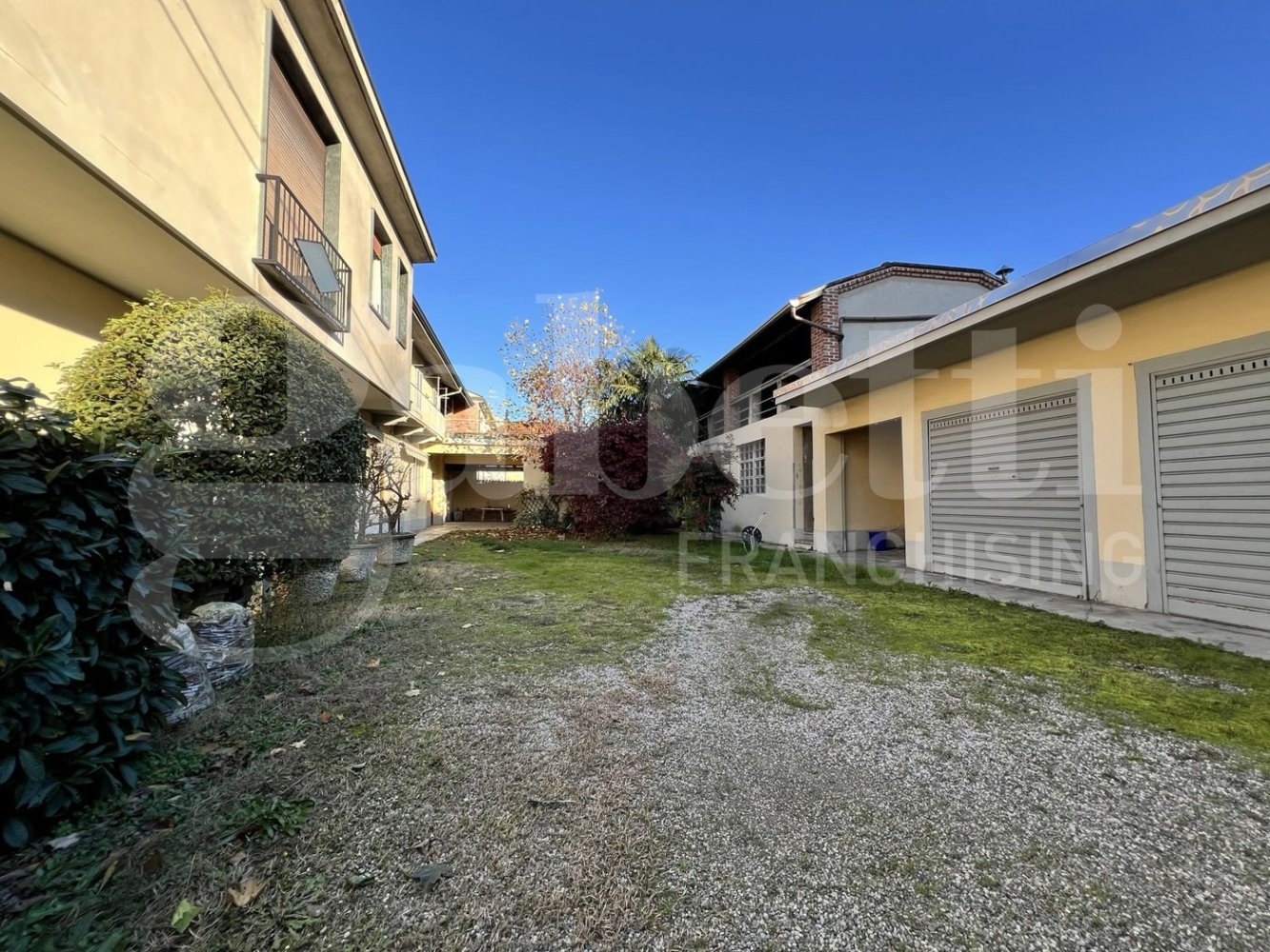 Casa T3 em Castano Primo, Italy N.º 158895