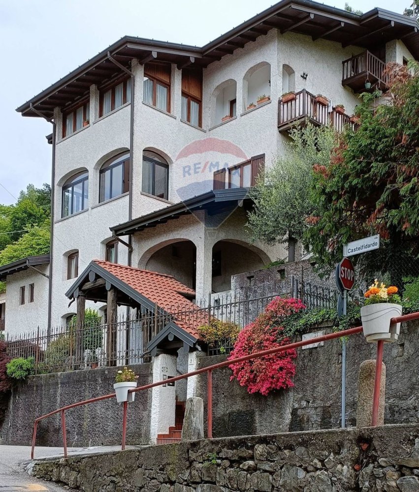 11 Schlafzimmer Haus in Gemonio, Italy, Nr. 361310