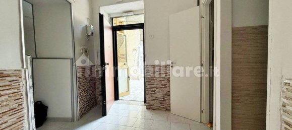 1 Schlafzimmer Wohnung in Naples, Italy, Nr. 337727 5