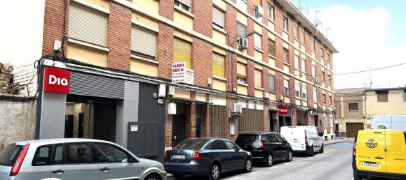 230m² Commercial property in Alagon, Spain No. 64470 2