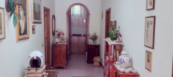 9 rooms Villa in Sarzana, Italy No. 164733 4