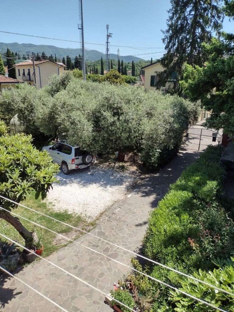 9 rooms Villa in Sarzana, Italy No. 164733