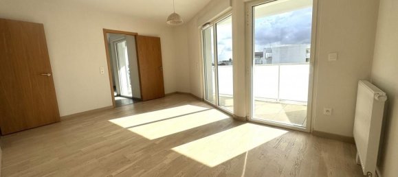 1 bedroom Apartment in La Rochelle, France No. 340932 6
