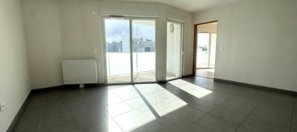 1 bedroom Apartment in La Rochelle, France No. 340932 3