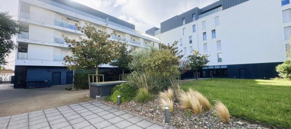 1 bedroom Apartment in La Rochelle, France No. 340932 10