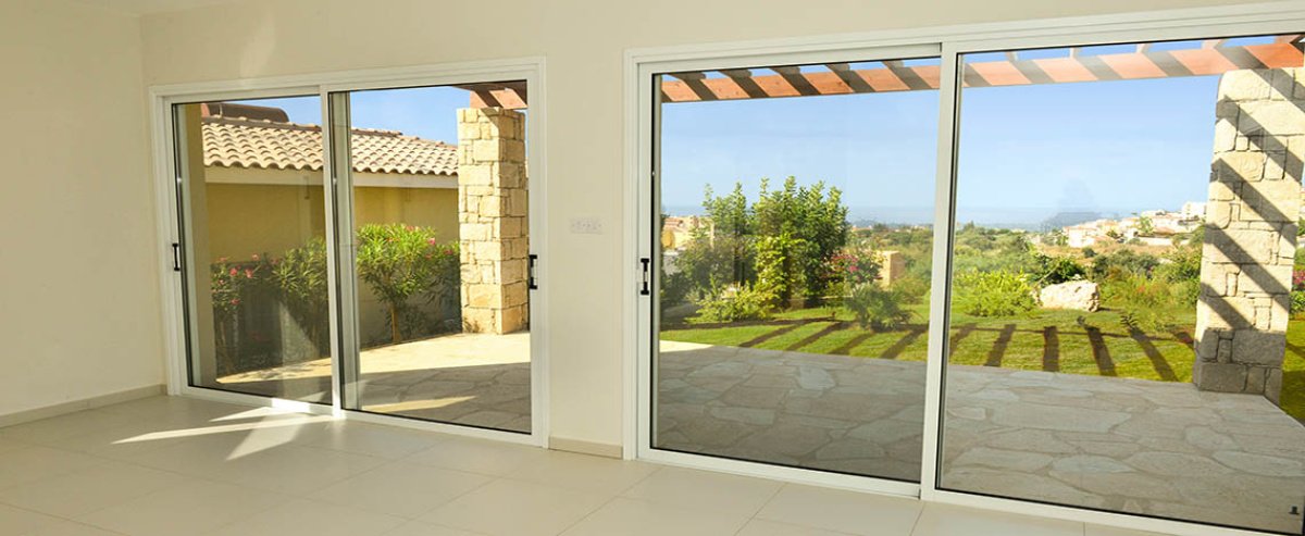 Terrain à Agios Athanasios, Cyprus No. 24579