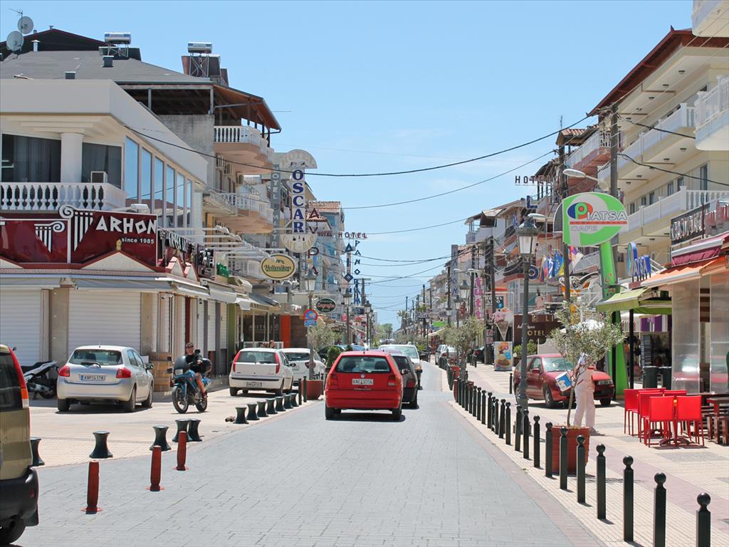 16 rooms Townhouse in Katerini, Greece No. 4287