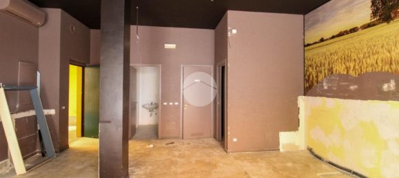 85m² Commercial property in Codogno, Italy No. 222982 15