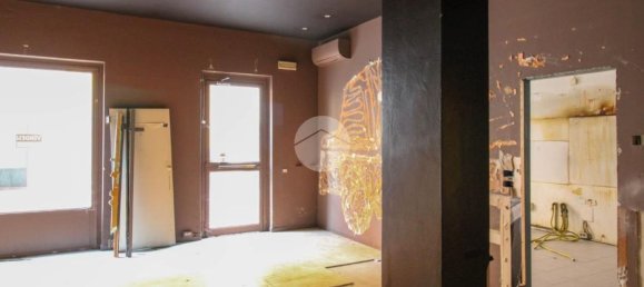 85m² Commercial property in Codogno, Italy No. 222982 8