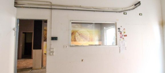 85m² Commercial property in Codogno, Italy No. 222982 2