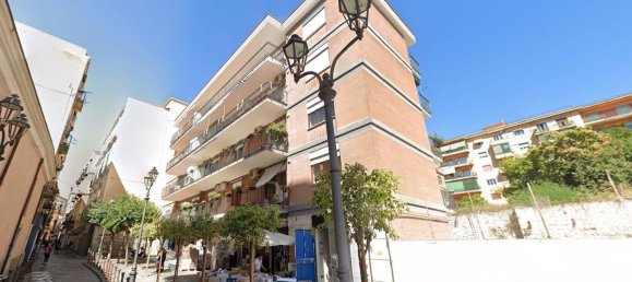 4 rooms Apartment in Portici, Italy No. 12528 17