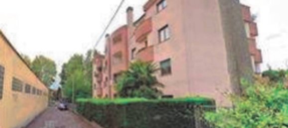 5 rooms Apartment in Legnano, Italy No. 272837 5