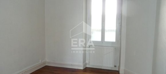 2 chambres Appartement à Châteauroux, France No. 310607 4
