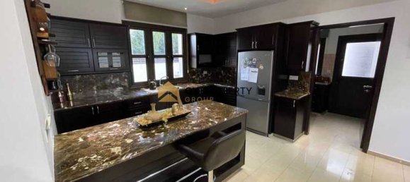 5 bedrooms Commercial property in Aradippou, Cyprus No. 7510 7