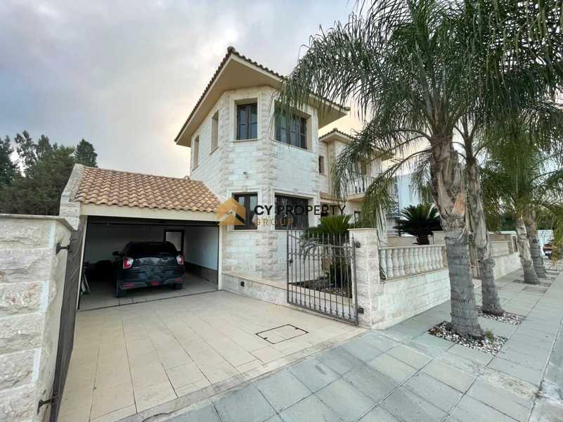 5 bedrooms Commercial property in Aradippou, Cyprus No. 7510