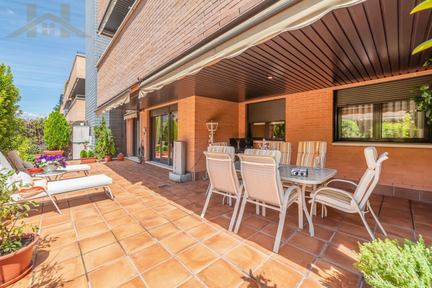 Квартира с 2 спальнями в Лас-Розас де Мадрид, Испания № 231067