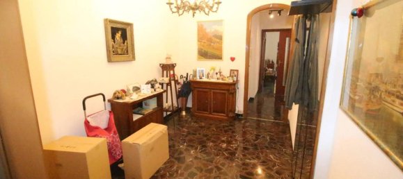 Apartamento de 3 habitaciónes en Genoa, Italy No. 36733 23