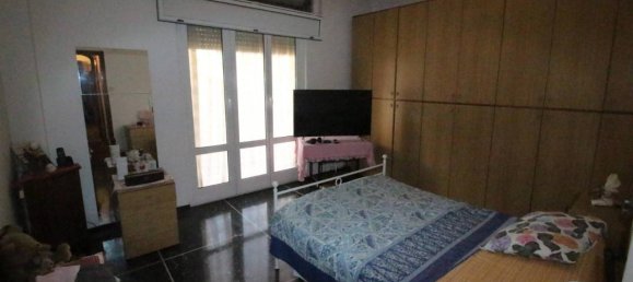 Apartamento de 3 habitaciónes en Genoa, Italy No. 36733 20