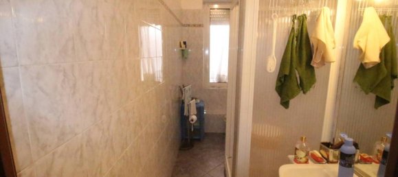 Apartamento de 3 habitaciónes en Genoa, Italy No. 36733 25