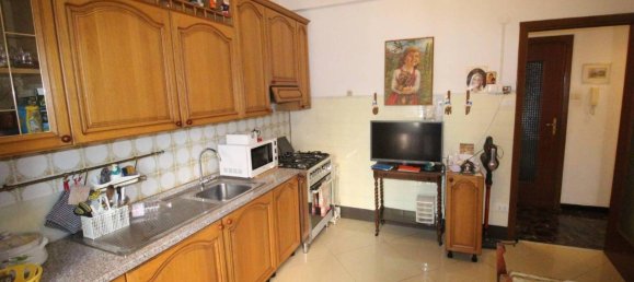 Apartamento de 3 habitaciónes en Genoa, Italy No. 36733 19