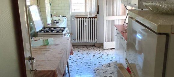 3 rooms Apartment in Cinisello Balsamo, Italy No. 339021 12