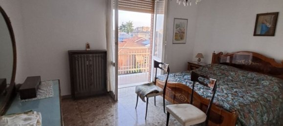 3 rooms Apartment in Cinisello Balsamo, Italy No. 339021 16