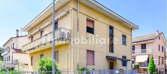 3-salle Appartement à Paderno Dugnano, Italy No. 362149 14