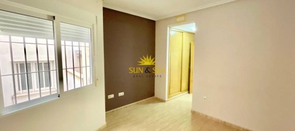 4 bedrooms Apartment in Alicante, Spain No. 183114 16