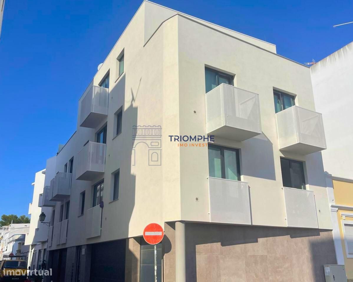 7 bedrooms Building in Portimao, Portugal No. 235927