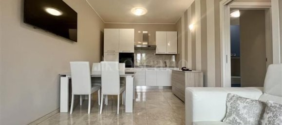 3 bedrooms Apartment in Desenzano del Garda, Italy No. 370574 4