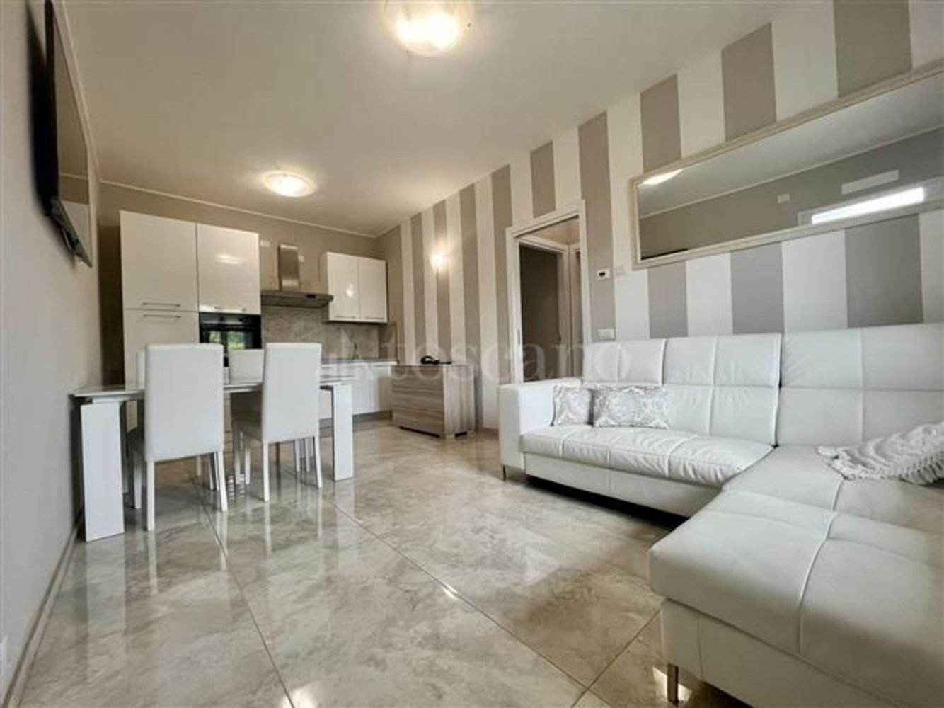 3 bedrooms Apartment in Desenzano del Garda, Italy No. 370574