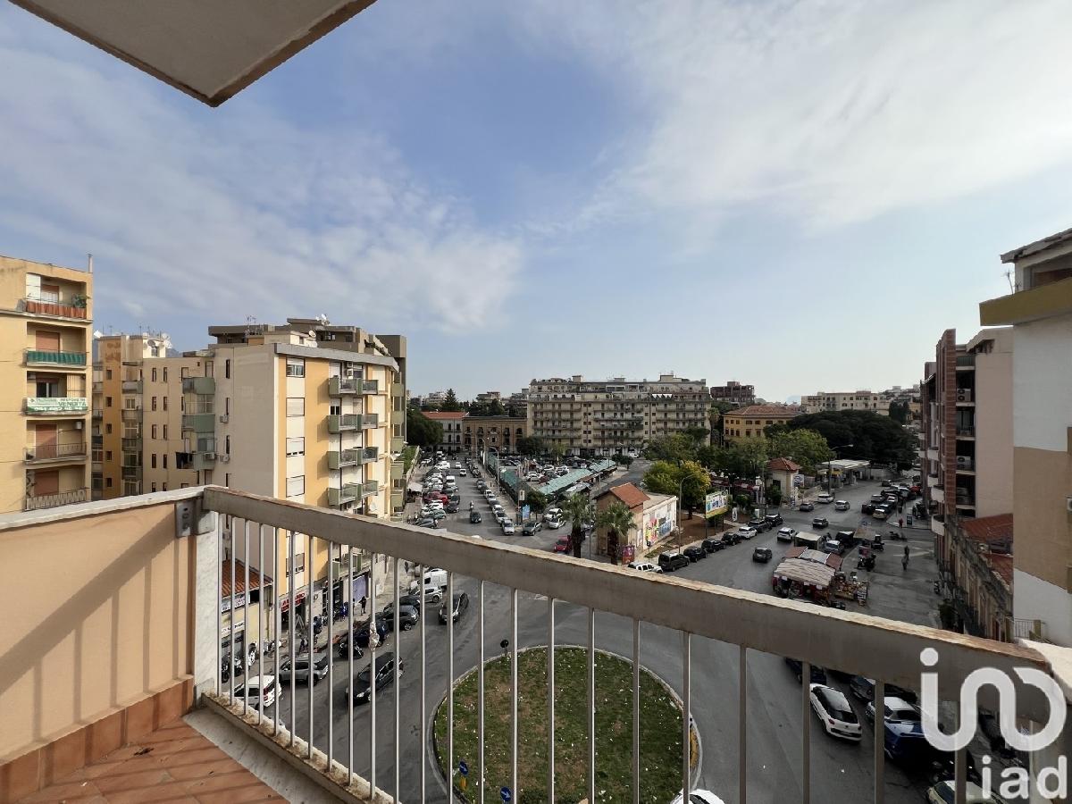 Apartamento T3 em Palermo, Italy N.º 232492